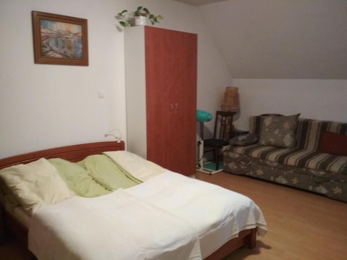 Ferienwohnung Julia Vendeghaz Tar Exterior foto